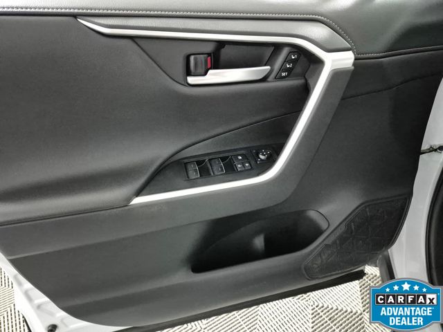 2025 Toyota RAV4 Limited - Photo 15