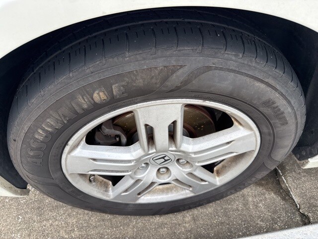 2013 Honda Odyssey Touring photo 2