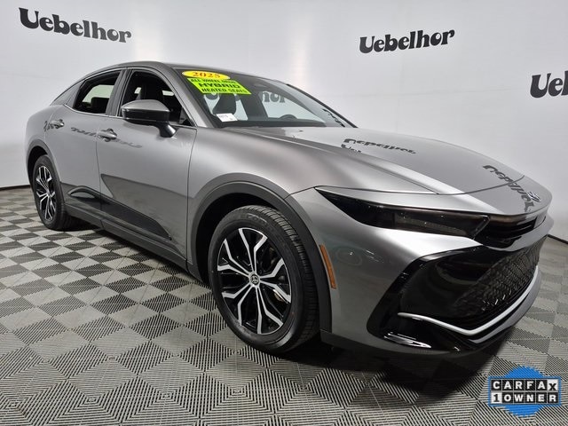 2025 Toyota Crown XLE's photo