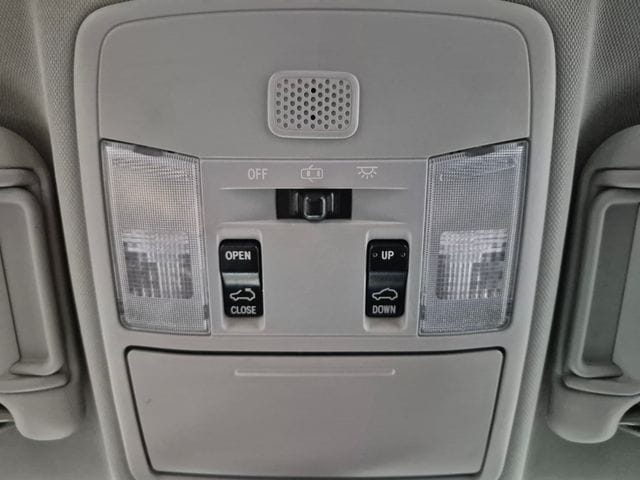 2018 Toyota RAV4 XLE - Photo 23