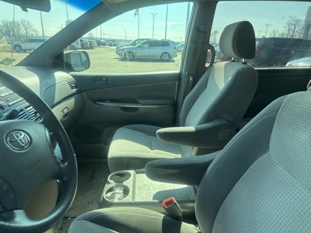 Used 2007 Toyota Sienna CE Van