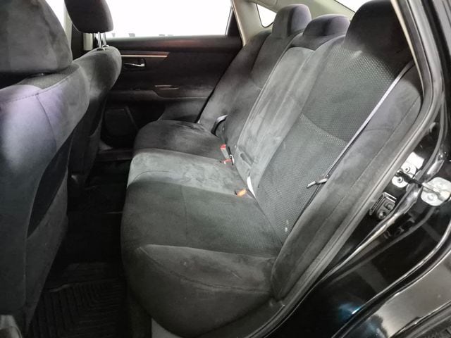 2015 Nissan Altima SV - Photo 24