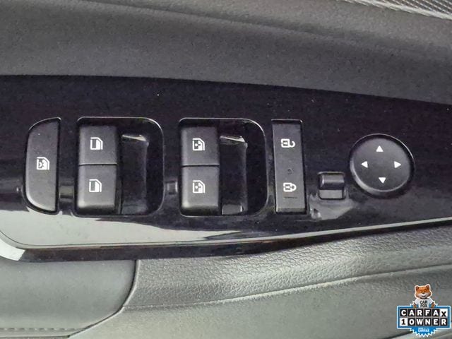 2025 Kia Sportage SX - Photo 16