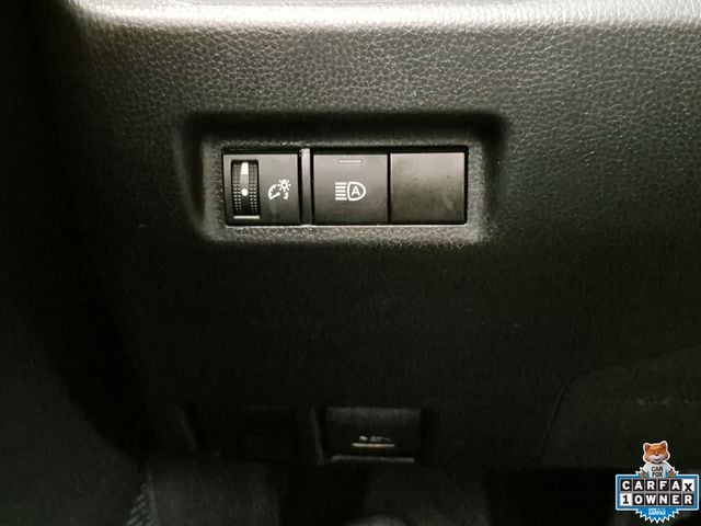 2024 Toyota RAV4 XLE - Photo 18