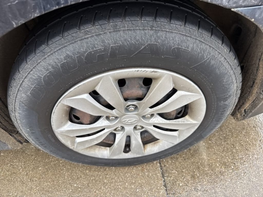 Used 2011 Hyundai Sonata GLS Sedan