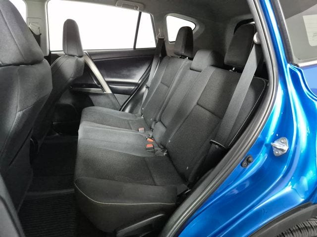 2018 Toyota RAV4 XLE - Photo 25