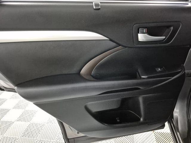 2019 Toyota Highlander XLE - Photo 28