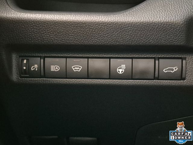 2025 Toyota RAV4 XLE Premium - Photo 18