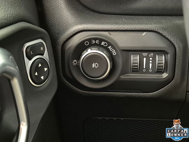 2020 Jeep Wrangler Unlimited Sahara - Photo 17
