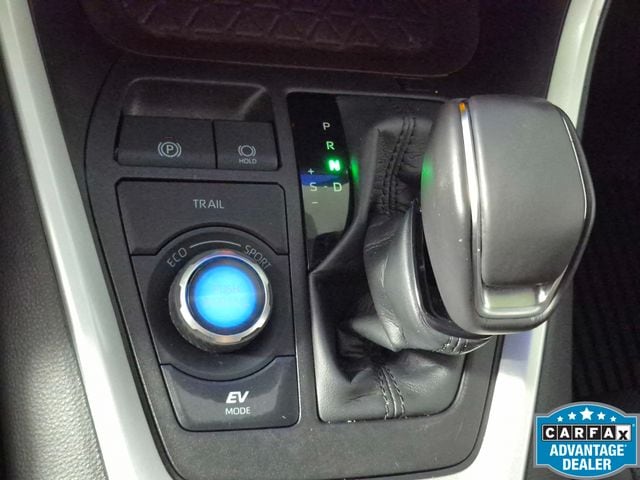 2025 Toyota RAV4 Limited - Photo 19