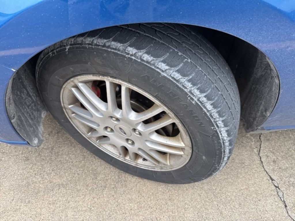 Used 2010 Ford Focus SE Sedan