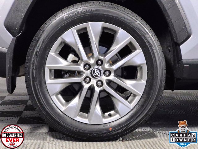 2025 Toyota RAV4 XLE Premium - Photo 29