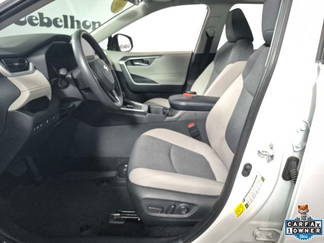 2024 Toyota RAV4 XLE - Photo 9