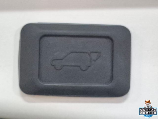 2024 Toyota RAV4 XLE - Photo 28