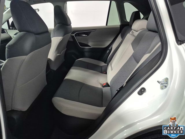 2024 Toyota RAV4 XLE - Photo 25