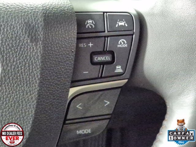 2025 Toyota Camry XLE - Photo 13