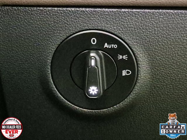 2024 Volkswagen Taos SEL - Photo 18