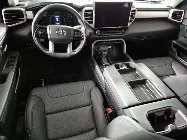 2022 Toyota Tundra Limited Double Cab photo 2