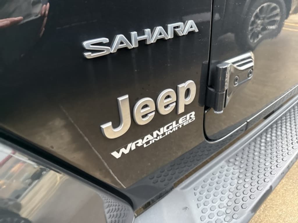 Used 2021 Jeep Wrangler Unlimited Sahara SUV