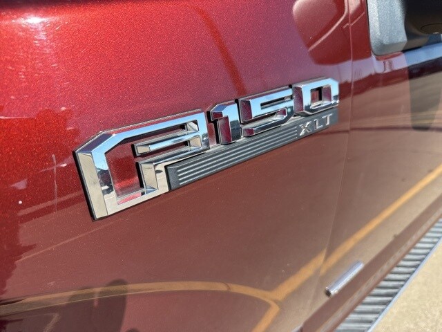 2015 Ford F-150 XLT photo 3