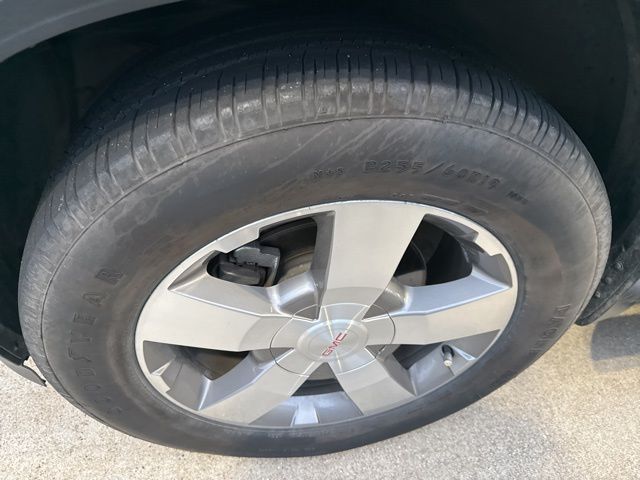 Used 2012 GMC Acadia SLT1 with VIN 1GKKRRED6CJ365526 for sale in Jasper, IN