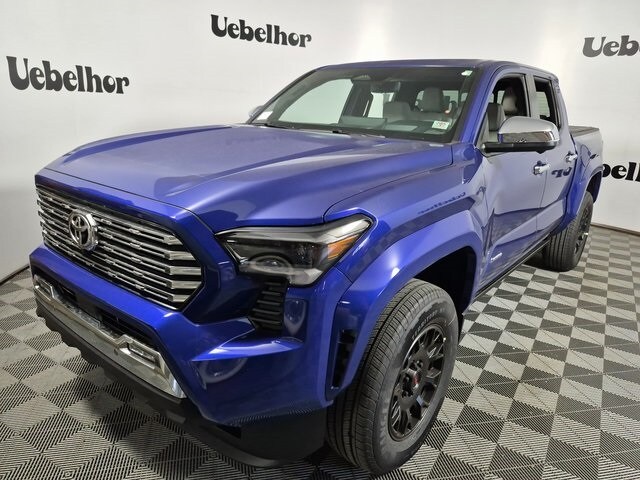 2025 Toyota Tacoma Limited 4x4 Double Cab photo 3