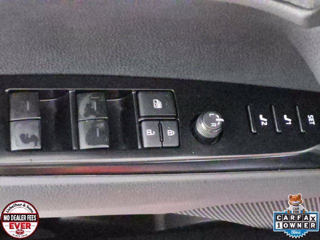 2025 Toyota Camry XLE - Photo 16