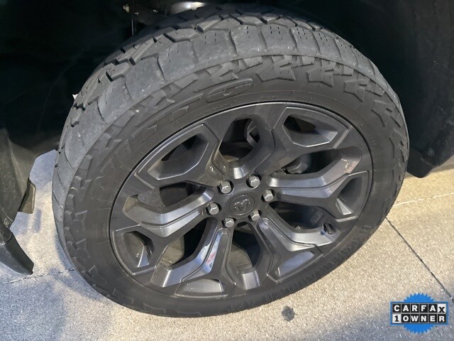 2021 Ram 1500 Limited photo 2