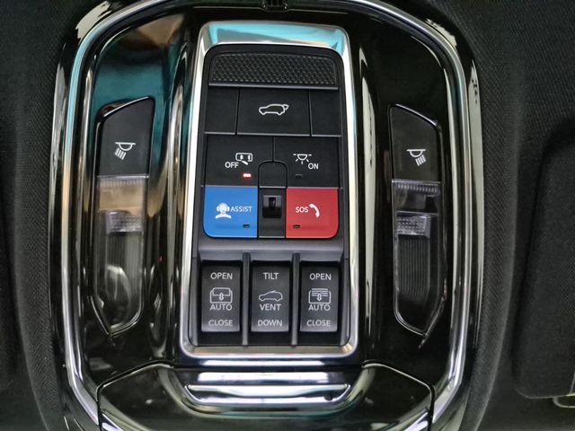 2023 Jeep Grand Cherokee Overland - Photo 23