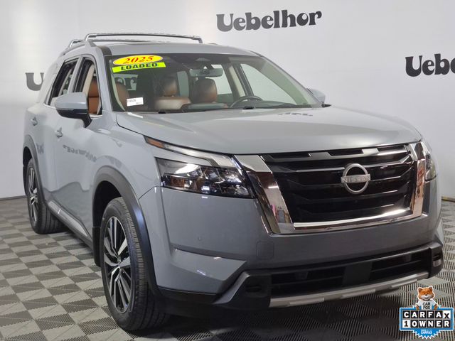 2025 Nissan Pathfinder Platinum 4WD's photo
