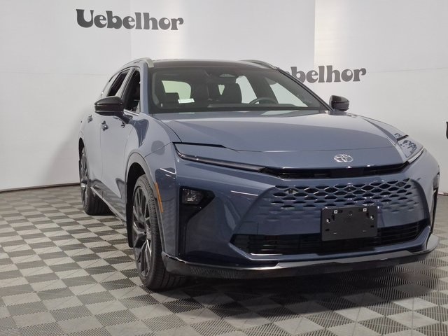 2025 Toyota Crown Signia LIMITED 