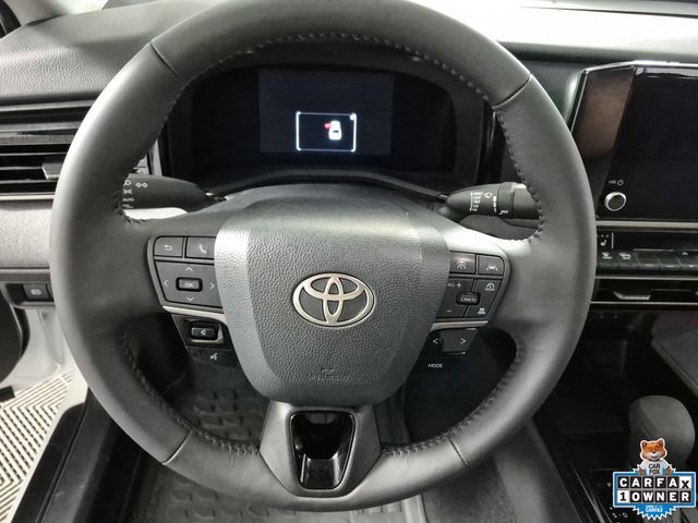2025 Toyota Camry LE - Photo 11