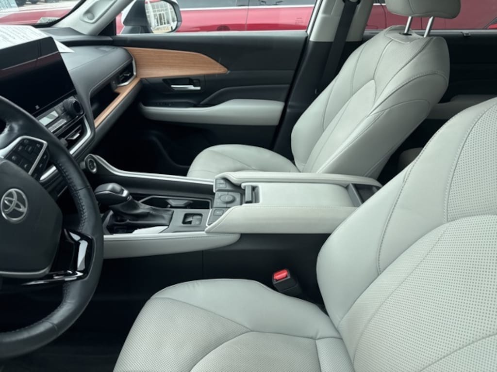 Used 2024 Toyota Grand Highlander Hybrid Limited SUV