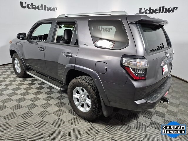 2017 Toyota 4Runner SR5 Premium photo 4