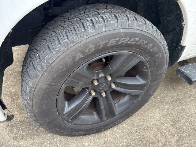 2018 Ram 1500 Sport photo 2