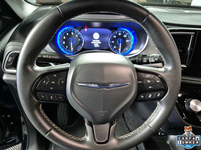 2021 Chrysler Pacifica Touring - Photo 11