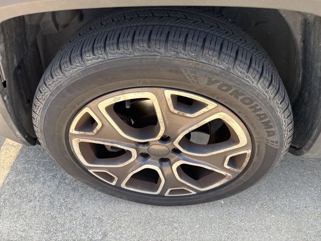 Used 2015 Jeep Renegade Limited with VIN ZACCJADT1FPB47287 for sale in Jasper, IN