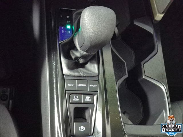 2025 Toyota Camry LE - Photo 19