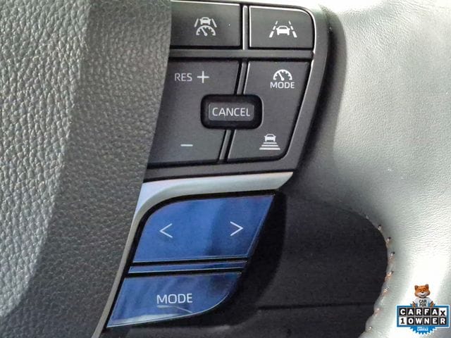 2025 Toyota Camry XLE - Photo 13
