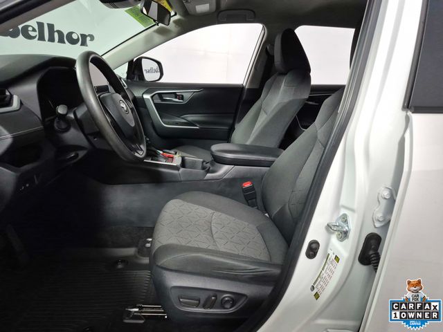 2024 Toyota RAV4 XLE - Photo 9