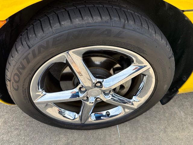 1G8MG35X98Y111030