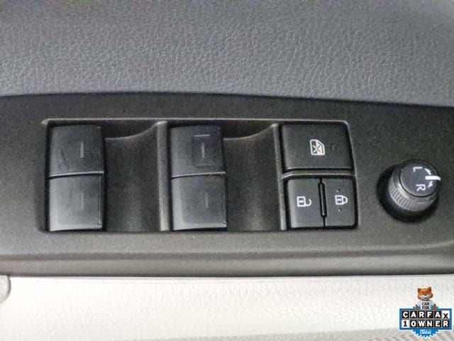 2024 Toyota Camry SE - Photo 16