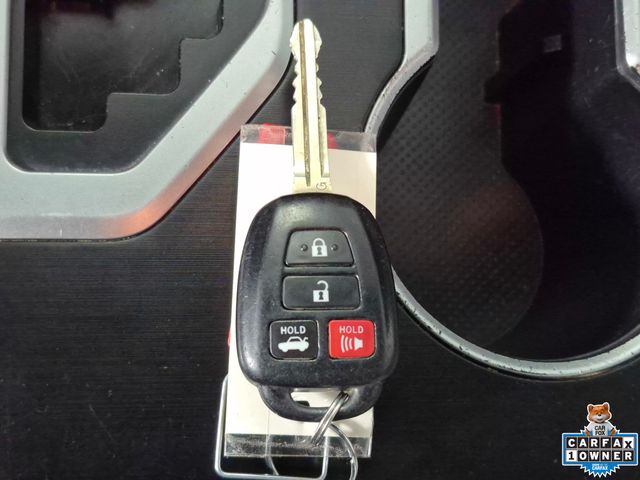 2013 Toyota Camry LE - Photo 27