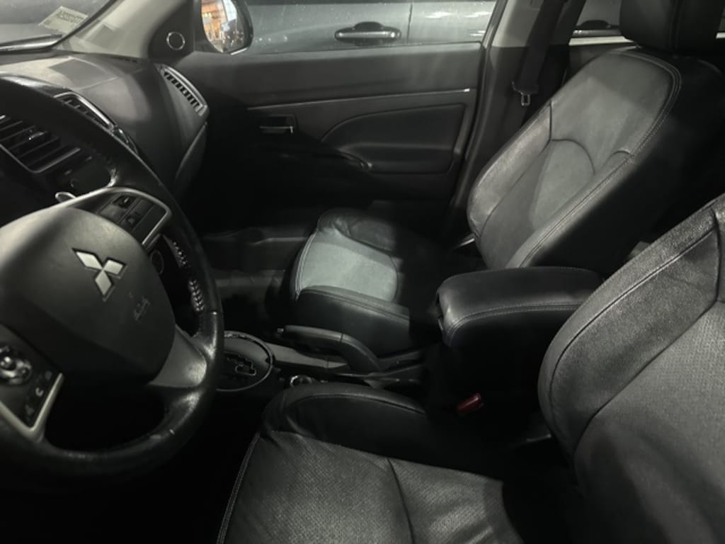 Used 2015 Mitsubishi Outlander Sport SE SUV