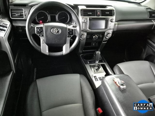 2017 Toyota 4Runner SR5 Premium photo 2