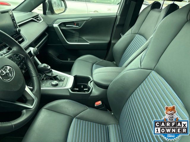 2022 Toyota RAV4 XSE - Photo 4