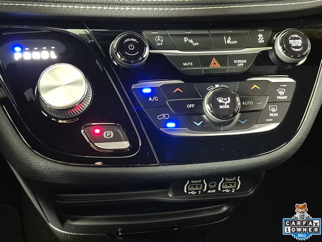 2021 Chrysler Pacifica Touring - Photo 19