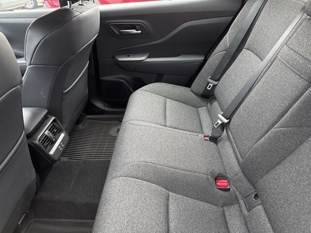 2023 Toyota Crown XLE photo 4