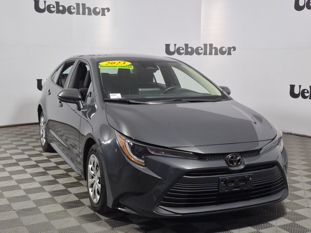 2023 Toyota Corolla LE's photo