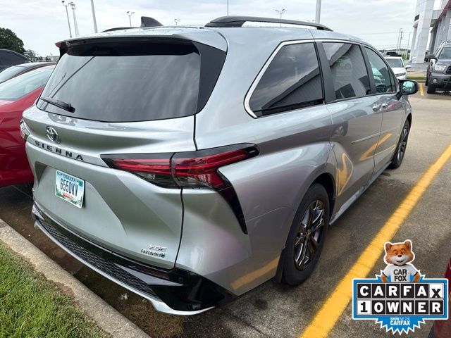 2024 Toyota Sienna XSE - Photo 9